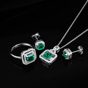 Vente en gros Collier pendentif en argent sterling 925 avec émeraude verte classique pour femmes, cadeau certifié GIA pour les mariages et les fêtes - Product Image 5