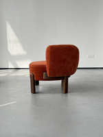 Fauteuil lounge de luxe en bois massif de frêne, finition peinture brute, assise en cuir premium, mobilier de café de style Mid-Century, fabrication usine