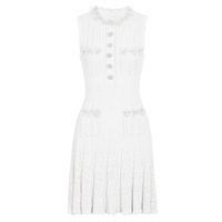 Robe en tricot de haute qualité, nouvelle collection, sans manches, coupe ajustée, avec détails floraux 3D découpés