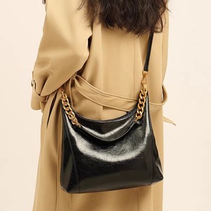 Wholesale Custom Premium Large Capacity <b>Soft</b> <b>Leather</b> Tote <b>Bag</b> Ladies Chain Hobo Hand <b>Bags</b> for Women - Product Image 6