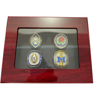 El último juego de anillos de 4 piezas de <span class=keywords><strong>Michigan</strong></span> Champion de alta calidad y asequible para anillos de campeonato de fútbol masculino - Product Image 4