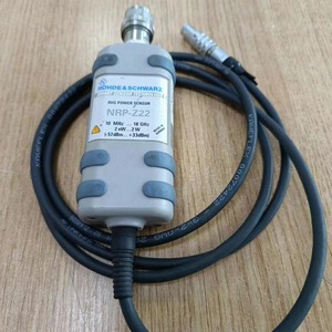 Sensor de potencia de diodo de tres canales Rohde & Schwarz NRP-Z22 usado xgeqpt - Product Image 2