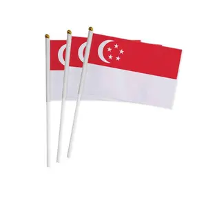 Harga pabrik bendera Mini Singapura pegangan tangan kecil bendera stik orang Singapura bundar bendera negara nasional atas