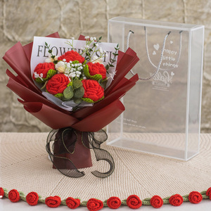 Bouquet di Rose Artificiali Lavorato a Mano all'Uncinetto in Lana Sintetica, Fiore Artificiale per San Valentino, Halloween, Laurea, Capodanno - Product Image 4