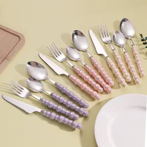 INS Set alat makan Stainless Steel, peralatan pernikahan gagang mutiara perak putih elegan Modern dengan pegangan mutiara keramik