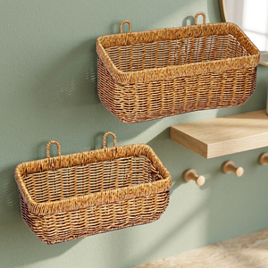 Panier de rangement rectangulaire en rotin avec crochets, panier suspendu tissé pour l'organisation de la salle de bain, 33x15x85cm, lot de 2 - Product Image 4