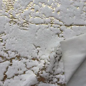 Fausse fourrure blanche Ultra douce 100% Polyester gaufrage couverture en peluche bon marché Stock tissu Textiles