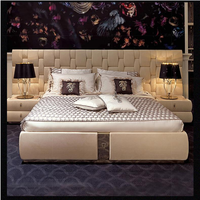 Lit de Luxe Moderne Royal King Size avec Rangement, Cadre en Cuir Italien, Pieds en Acier Inoxydable Doré, Chêne Massif pour Chambre à Coucher