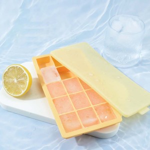 Bac à glaçons portable grande capacité 15 cavités en silicone alimentaire flexible, moule à glaçons carré réutilisable sans odeur, amovible - Product Image 1