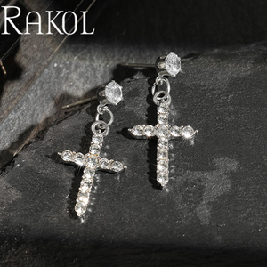 Rakol Zpe880 Phong Cách Mỹ Lấp Lánh Zircon Studded Cao cấp Và Đẹp Trai Bạc Mạ Chữ Thập Bông Tai Cho Nam Giới - Product Image 4