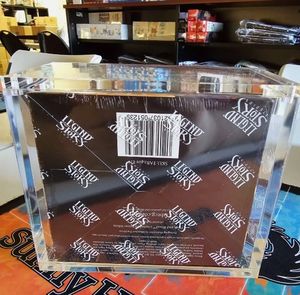 Boîte d'appoint acrylique personnalisable <span class=keywords><strong>de</strong></span> haute qualité pour présentoirs thème <span class=keywords><strong>chair</strong></span> <span class=keywords><strong>et</strong></span> <span class=keywords><strong>sang</strong></span> avec couvercle magnétique - Product Image 3