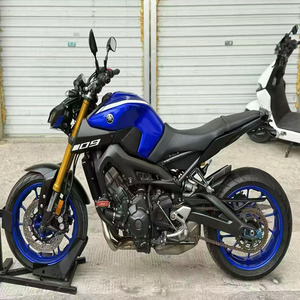 Modèles d'occasion de motos sportives à essence MT-10, MT-09, MT-07, MT-125, MT-03 : Maniabilité Agile MT09 Offrant un Contrôle Précis et des Manœuvres Fluides - Product Image 4