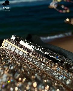 Anillo de Hip Hop Personalizado con Diamantes de Laboratorio VVS Icy Mosaic, Oro Rosa de 9K-18K, Anillo con Letra de Campeonato, Pasa el Test de Diamantes - Product Image 4