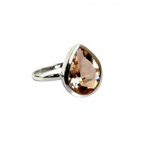 Bague en argent Sterling 925 faite à la main avec pierre Hydro, bague en argent en forme de poire - Product Image 1