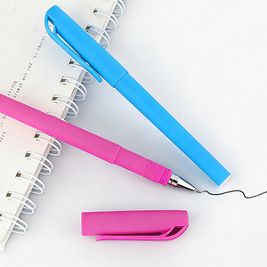 Stylo publicitaire personnalisable, pointe en plastique noire, cadeau promotionnel, usage général - Product Image 1