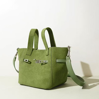 Sac à main bandoulière mini en cuir véritable pour femme avec fermeture ouverte et doublure en polyester, style tendance