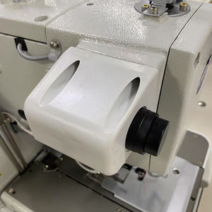 Machine à coudre boutonnière informatisée OREN, conception à lit plat, moteur de verrouillage programmable, haute vitesse, usage industriel RN-9820D - Product Image 5