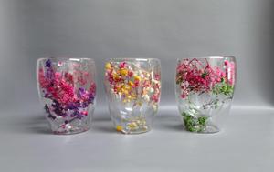 Tasse en verre à double paroi avec décoration de fleurs séchées <span class=keywords><strong>entre</strong></span> <span class=keywords><strong>deux</strong></span> couches - Product Image 2