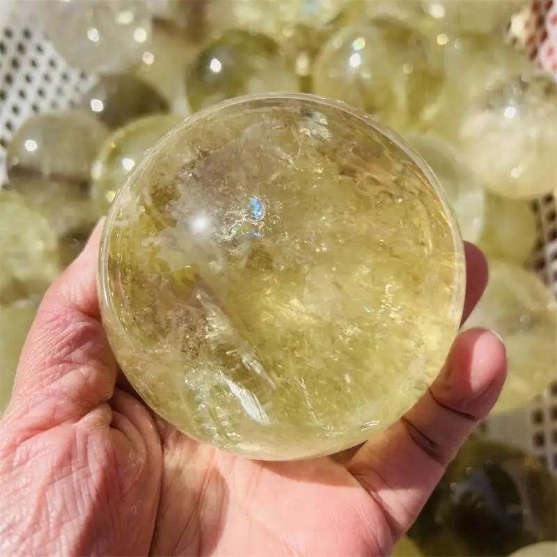 Grosir Pabrik bola kristal citrine polesan spiritual alami ukiran Penyembuhan bola kristal kuning untuk dekorasi souvenir