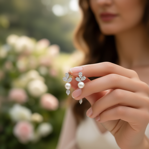 Orecchini pendenti a fiore in oro bianco E2150 con perla coltivata rotonda AAA, gioielli da donna classici per matrimonio - Product Image 2