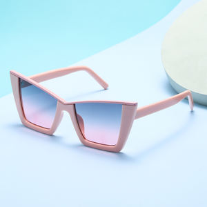 แว่นกันแดดทรงแคทอายกรอบโลหะและพลาสติก ดีไซน์ใหม่ ขายดีข้ามประเทศ ป้องกันรังสียูวี 400 เหมาะสำหรับทุกเพศทุกวัย ใช้ได้ทั้งเดินทางและไปเที่ยวชายหาด - Product Image 1