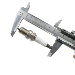 Bougie d'allumage NGK 7U-4D d'origine M2A00-3705002 pour moteur Yuchai National IV <span class=keywords><strong>CNG</strong></span>/LNG de camion lourd - Product Image 4