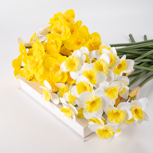 Fiori Artificiali di Narciso in Seta, Bouquet di Narcisi Finti per Decorazioni Casa, Feste, Matrimoni e Negozi - Product Image 1