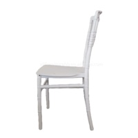 Chaise de salle à manger empilable en plastique, design moderne et élégant, avec dossier en forme de couronne, pour usage extérieur, bureau à domicile, salle de sport, salles à manger et patios