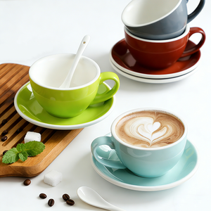 Taza <span class=keywords><strong>de</strong></span> Cerámica <span class=keywords><strong>para</strong></span> Capuchino con Diseño Europeo <span class=keywords><strong>para</strong></span> Latte Art, 300 ml, Juego <span class=keywords><strong>de</strong></span> Taza y Platillo <span class=keywords><strong>de</strong></span> Colores - Product Image 1