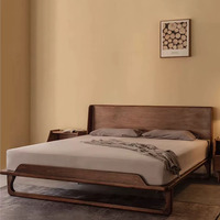 Élégant lit double en bois massif et bois brut de luxe léger et moderne en porcelaine pour chambre à coucher Décor classique de chambre à coucher de style français pour la maison