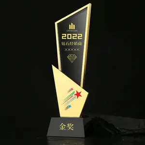 Premi di presentazione di lusso trofeo di vetro di cristallo incisione su misura in metallo trofeo di vetro premi
