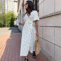 Robe imprimée pour femmes européennes et américaines, manches bouffantes, col en V, robe imprimée à manches courtes avec nœud