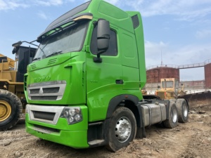 รถบรรทุกหัวลากดีเซล SINOTRUCK HOWO T7H 6X4 มือสอง เครื่องยนต์ Weichai 150 แรงม้า ยูโร 1 ระบบเกียร์ธรรมดา สำหรับบรรทุกสารเคมีอันตราย - Product Image 1