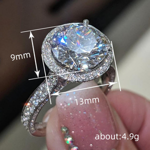 Anello da donna con zirconi micro-incastonati geometrici, brillanti e di lusso, per matrimonio e fidanzamento - Product Image 3