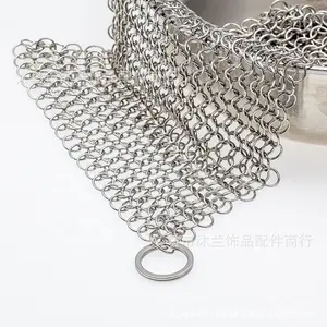 Scrubber Logam Pembersih Besi Cor dengan Cincin Gantung 316 Scrubber Chainmail Baja Tahan Karat Premium untuk Panci Besi Cor