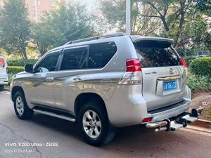 <span class=keywords><strong>Toyota</strong></span> <span class=keywords><strong>Prado</strong></span> <span class=keywords><strong>2010</strong></span> SUV 7 places 4x4, véhicule de luxe à vendre, importé du Japon, conduite à gauche, 128 000 milles - Product Image 5