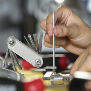 Outil multifonction portable 8 en 1, jeu <span class=keywords><strong>de</strong></span> clés hexagonales OEM, kit <span class=keywords><strong>de</strong></span> <span class=keywords><strong>réparation</strong></span> <span class=keywords><strong>de</strong></span> <span class=keywords><strong>vélo</strong></span> EDC, jeu <span class=keywords><strong>de</strong></span> clés hexagonales pour <span class=keywords><strong>vélo</strong></span> - Product Image 5