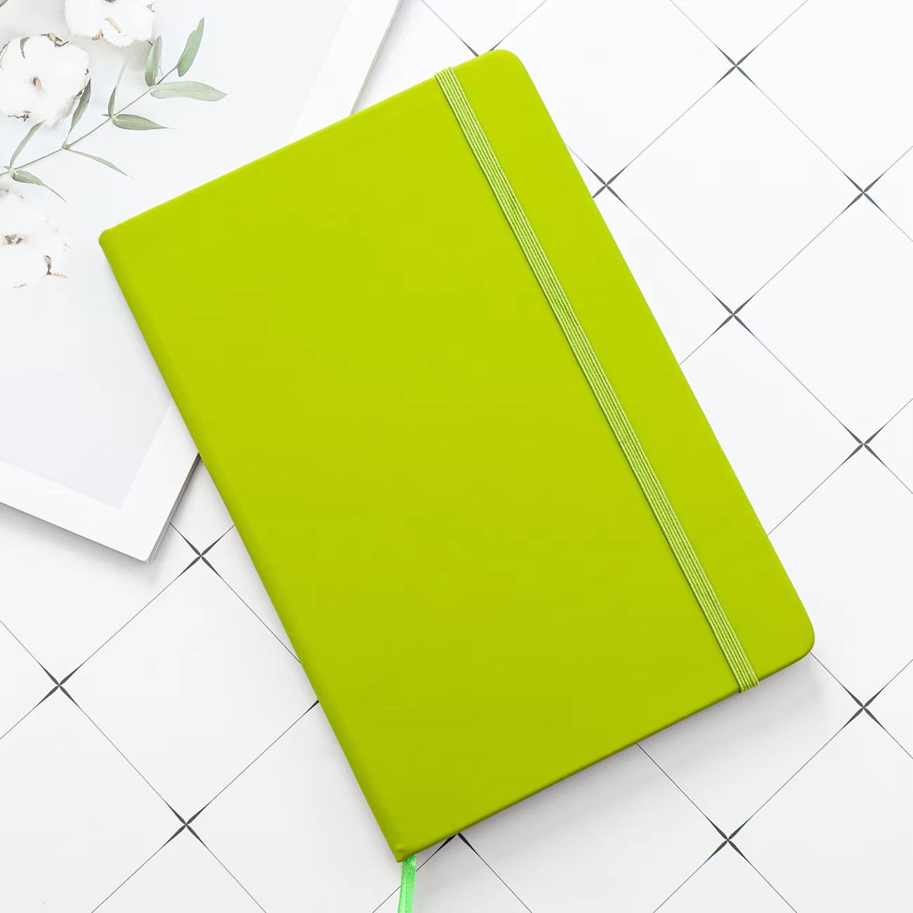 สีเขียว