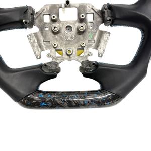 พวงมาลัยหนังคาร์บอนไฟเบอร์ฟอร์จสไตล์สปอร์ตเรซซิ่งแบบกำหนดเองสำหรับฟอร์ด ฟอลคอน เอฟจี เอ็มเค1 บีเอ เอ็กซ์อาร์6 - Product Image 5