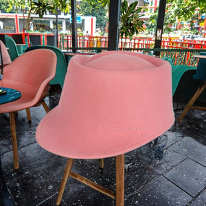 Vente en gros de béret vintage en laine 100% pour dames chapeaux de couleur unie à la mode pour femmes style décontracté - Product Image 3