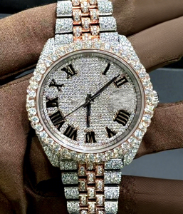 Reloj de Lujo para Hombre VVS1 de Dos Tonos en Oro Rosa con Moissanita, Diamantes Redondos, Esfera de Cristal, Brazalete de Acero Inoxidable con Cierre de 10 Barras - Product Image 1