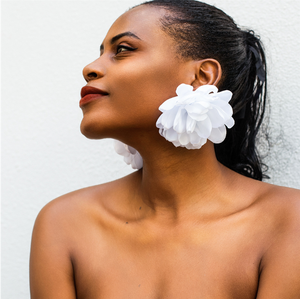 Anting-anting kancing bunga Satin kain besar Korea untuk wanita anting-anting kelopak padat besar perhiasan Bohemia trendi Aksesori Wed - Product Image 2