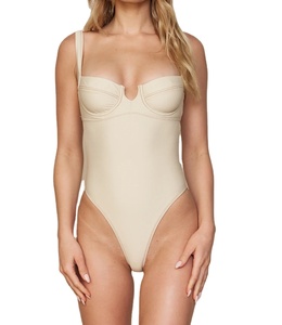 Maillot de bain une pièce pour femme, personnalisé, écologique, respirant, crème, avec armatures, décolleté bandeau, coupe coquine et échancrée, vente en gros - Product Image 1