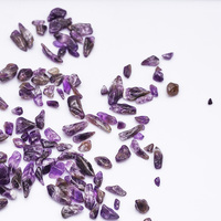 Vente en gros de pierres précieuses naturelles d'améthyste, formes hexagonales 7*9mm, copeaux de cristal, gravier de cristal, pierres de guérison en vrac pour le bricolage et la Feng Shui