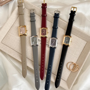 Montre-bracelet pour <span class=keywords><strong>femme</strong></span> Scottie 9851, style rétro de luxe, mouvement à quartz étanche, bracelet en cuir véritable, cadeau - Product Image 6