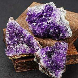 Vente en gros de grottes d'améthyste naturelles populaires, spécimen minéral de cristal violet taillé de haute qualité, pierre précieuse de guérison 4-15cm CRYSTALHOLA pour - Product Image 2