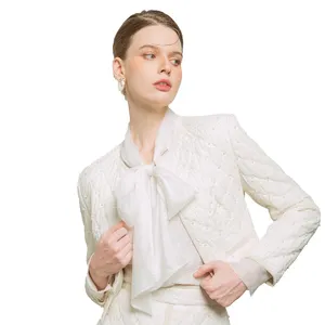 Rey Emb短款夹克易穿柔软温和表面时尚粘丝定制包装越南制造商