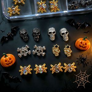 Kit de adornos para uñas de Halloween, 30 piezas, con diseño de araña, corona, calavera, pedrería metálica, para uñas postizas, manicura DIY, venta al por mayor - Product Image 4