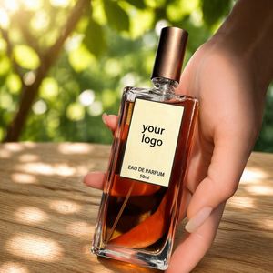 Coffrets Cadeaux <span class=keywords><strong>de</strong></span> <span class=keywords><strong>Parfum</strong></span> pour Hommes <span class=keywords><strong>de</strong></span> Luxe OEM Personnalisés - Vaporisateur au <span class=keywords><strong>Parfum</strong></span> Épicé <span class=keywords><strong>de</strong></span> Haute Qualité, Faible MOQ, <span class=keywords><strong>Marque</strong></span> Privée - Product Image 4