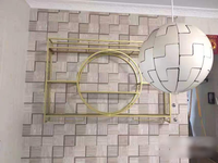 Étagère à vin murale moderne industrielle en fer forgé de luxe, avec panneaux lumineux, pour comptoir de bar et rangement de spiritueux, idéale pour l'ameublement domestique